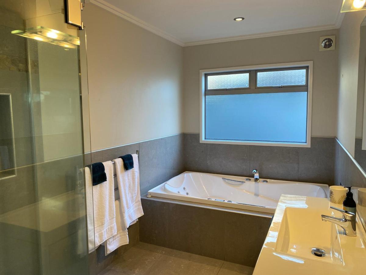 Saint Aubyn Retreat Apartment New Plymouth Exterior photo